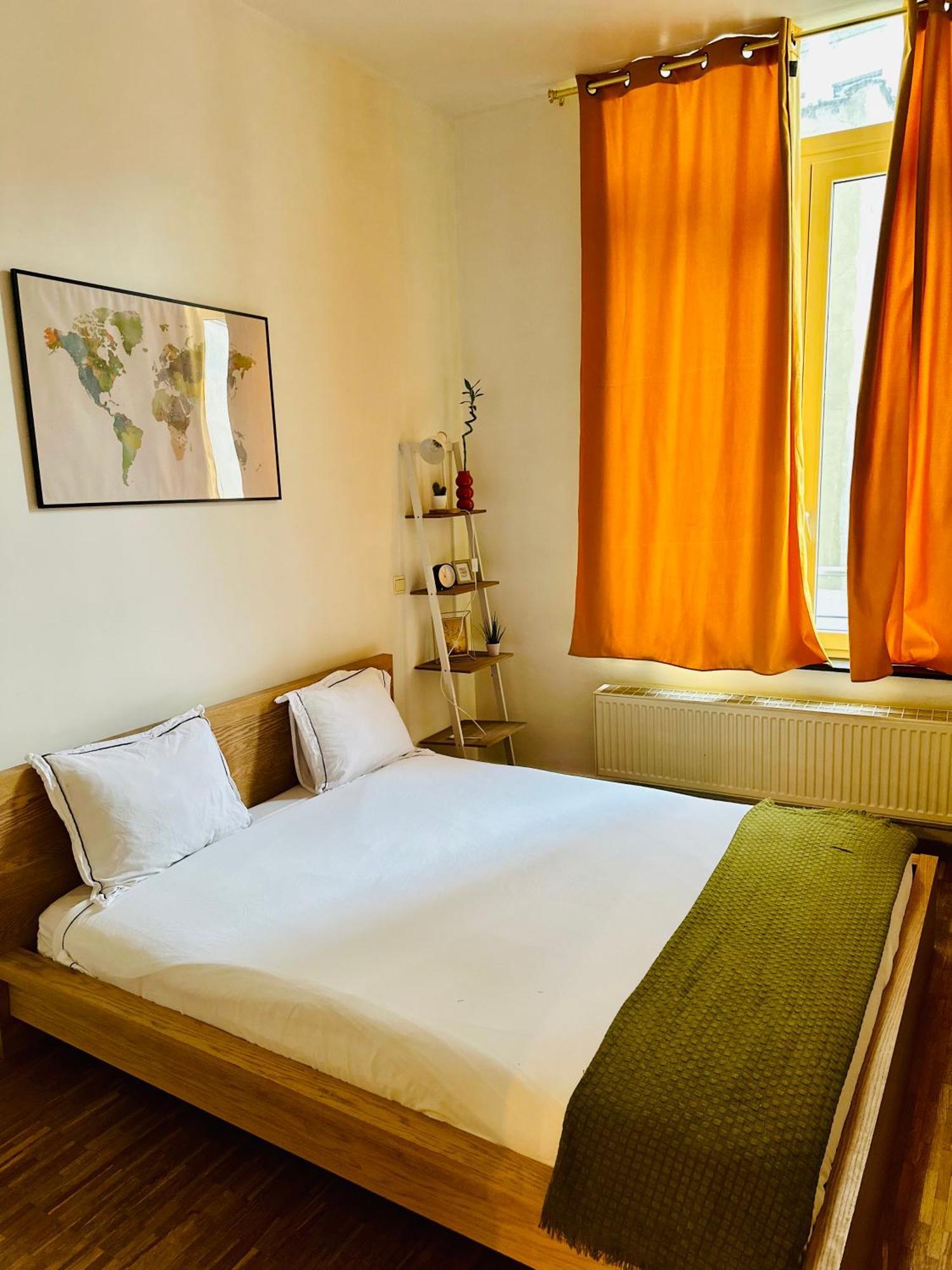 Down-Town 1 Bedroom Flat Bryssel Exteriör bild